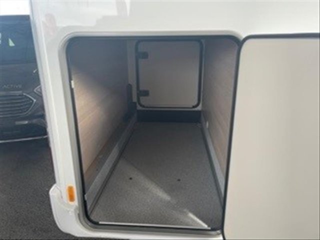 Burstner Lineo T 690 G