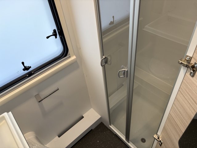 Adria Altea 552 PK 60Y 2 beds