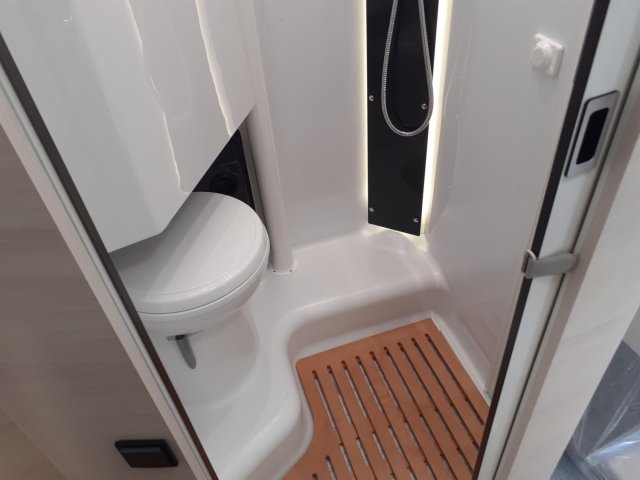 Challenger 240 Break Edition