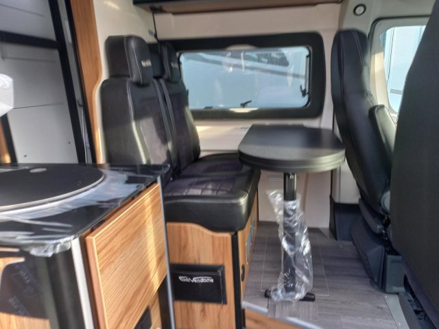 Font Vendome Leader Camp Duo Elegance