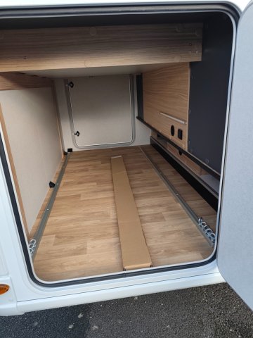 Bavaria Initial I740FC Nomade