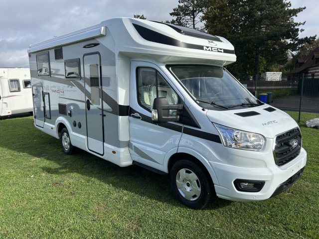 Mc Louis MC4 365 ford boite auto 165cv tout équipé