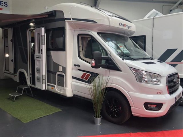 Challenger 240 Etape Edition