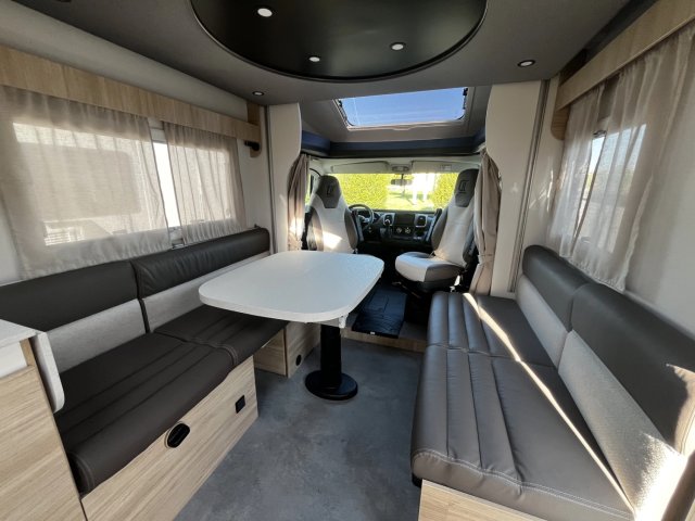 Challenger 260 Ultimate Edition