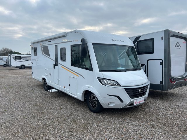 Bavaria Initial I740FGJ Nomade