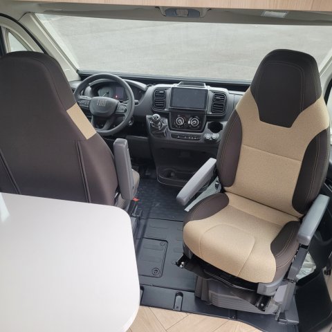 Chausson V594L First Line