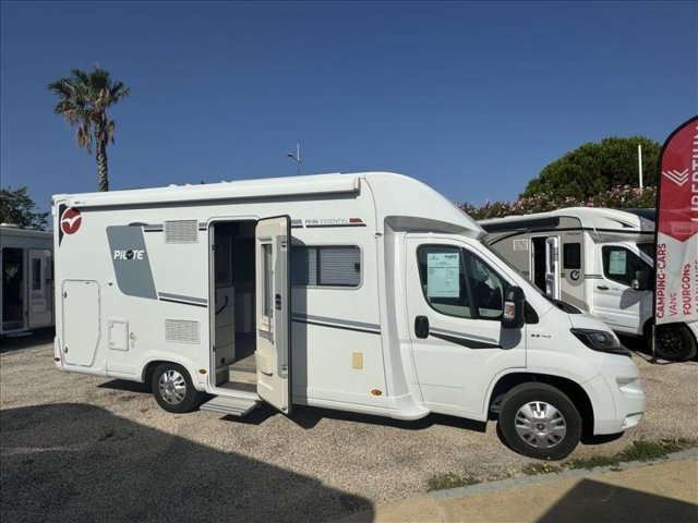 Pilote P 696 D Essentiel