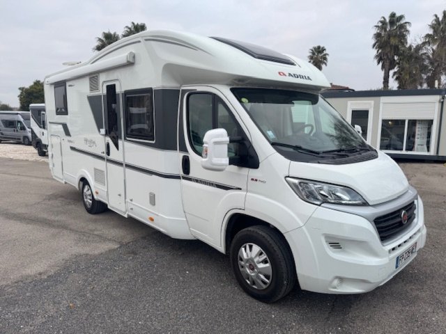 Adria Matrix Plus 670 DC